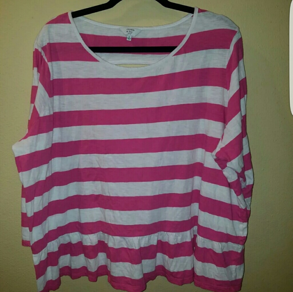 Crown and Ivy Keyhole blouse pink & white - Picture 3 of 3